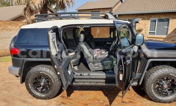 Acheter Occasion Voiture Toyota FJ Cruiser Autre à Butha–Buthe, Thaba-Tseka Acheter Occasion Voiture Toyota FJ Cruiser Autre à Butha–Buthe, Thaba-Tseka