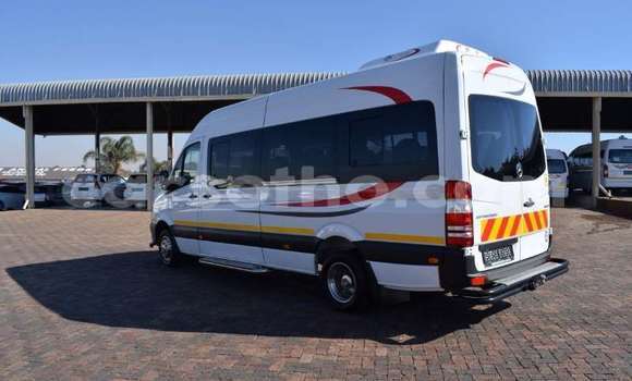 Acheter Occasion Voiture Mercedes-Benz SLK-klasse Blanc à Butha–Buthe, Thaba-Tseka Acheter Occasion Voiture Mercedes-Benz SLK-klasse Blanc à Butha–Buthe, Thaba-Tseka