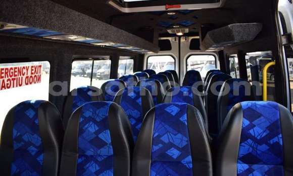 Acheter Occasion Voiture Mercedes-Benz SLK-klasse Blanc à Butha–Buthe, Thaba-Tseka Acheter Occasion Voiture Mercedes-Benz SLK-klasse Blanc à Butha–Buthe, Thaba-Tseka