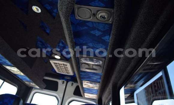 Acheter Occasion Voiture Mercedes-Benz SLK-klasse Blanc à Butha–Buthe, Thaba-Tseka Acheter Occasion Voiture Mercedes-Benz SLK-klasse Blanc à Butha–Buthe, Thaba-Tseka