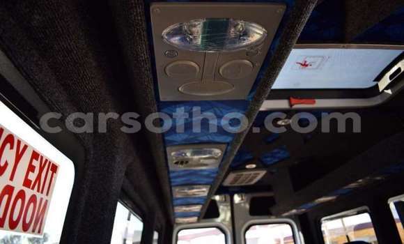 Acheter Occasion Voiture Mercedes-Benz SLK-klasse Blanc à Butha–Buthe, Thaba-Tseka Acheter Occasion Voiture Mercedes-Benz SLK-klasse Blanc à Butha–Buthe, Thaba-Tseka