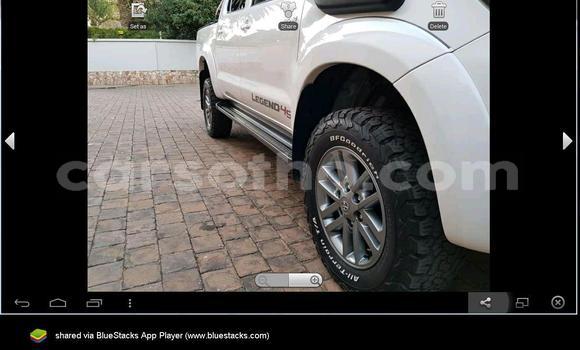 Buy Used Toyota Hilux White Car in Maseru in Maseru Buy Used Toyota Hilux White Car in Maseru in Maseru