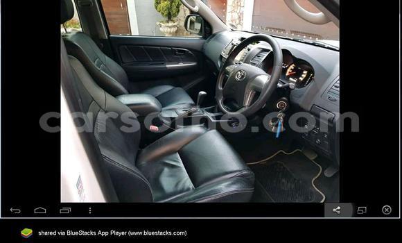 Buy Used Toyota Hilux White Car in Maseru in Maseru Buy Used Toyota Hilux White Car in Maseru in Maseru