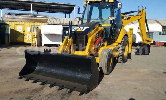 اشتري مستعمل Caterpillar 120 Beige شاحنة في Mafeteng في Mafeteng اشتري مستعمل Caterpillar 120 Beige شاحنة في Mafeteng في Mafeteng