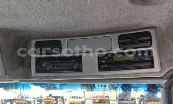 Acheter Occasion Utilitaire Mercedes‒Benz 1520 Blanc à Maputsoa, Leribe Acheter Occasion Utilitaire Mercedes‒Benz 1520 Blanc à Maputsoa, Leribe