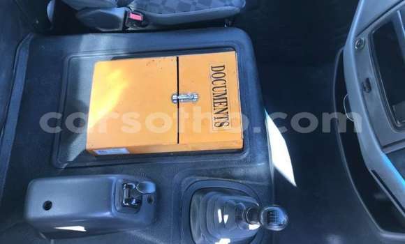 Acheter Occasion Utilitaire Mercedes‒Benz 1520 Blanc à Maputsoa, Leribe Acheter Occasion Utilitaire Mercedes‒Benz 1520 Blanc à Maputsoa, Leribe