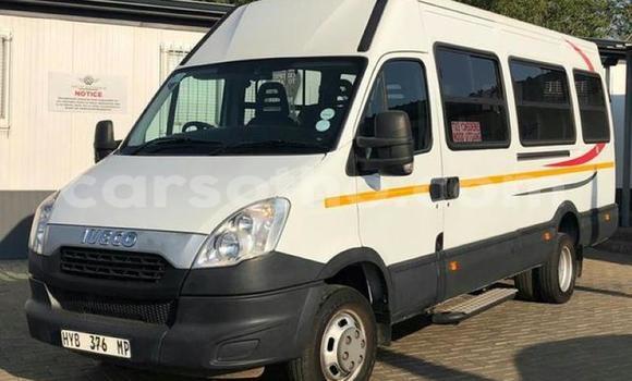 اشتري مستعمل Iveco Daily White شاحنة في Maseru في Maseru اشتري مستعمل Iveco Daily White شاحنة في Maseru في Maseru
