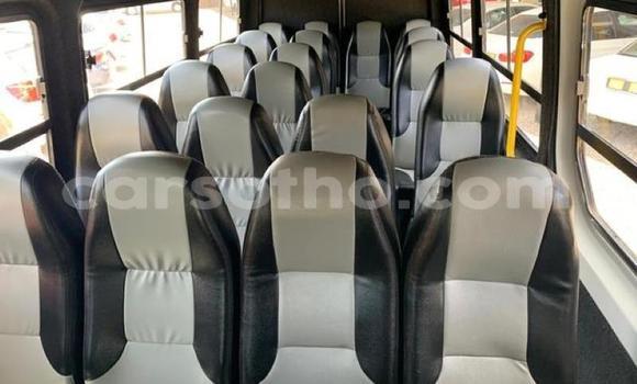 Buy Used Volkswagen Quantum White Car in Maputsoa in Leribe Buy Used Volkswagen Quantum White Car in Maputsoa in Leribe