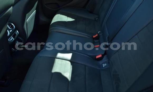 Buy Used Mercedes-Benz E–Class White Car in Maputsoa in Leribe Buy Used Mercedes-Benz E–Class White Car in Maputsoa in Leribe