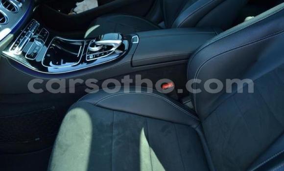 Buy Used Mercedes-Benz E–Class White Car in Maputsoa in Leribe Buy Used Mercedes-Benz E–Class White Car in Maputsoa in Leribe