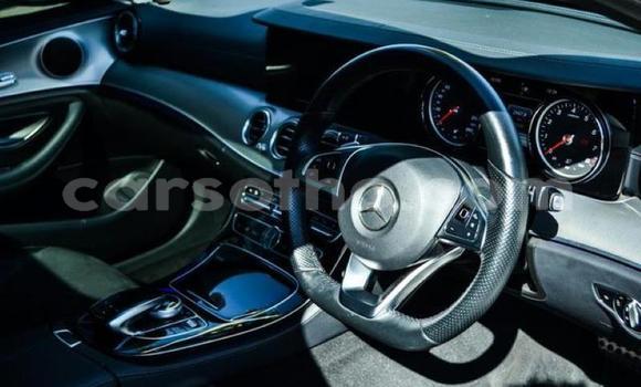 Buy Used Mercedes-Benz E–Class White Car in Maputsoa in Leribe Buy Used Mercedes-Benz E–Class White Car in Maputsoa in Leribe