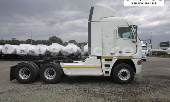 Buy Used Scania Irizar White Truck in Maputsoe in Leribe Buy Used Scania Irizar White Truck in Maputsoe in Leribe