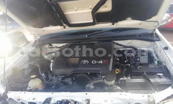 Buy Used Toyota Hilux White Car in Maseru in Maseru Buy Used Toyota Hilux White Car in Maseru in Maseru