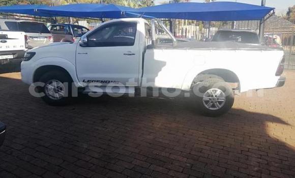 Buy Used Toyota Hilux White Car in Maseru in Maseru Buy Used Toyota Hilux White Car in Maseru in Maseru