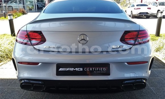 اشتري مستعمل Mercedes-Benz AMG GLC Coupe White سيارة في Mohale's Hoek في Mohale's Hoek اشتري مستعمل Mercedes-Benz AMG GLC Coupe White سيارة في Mohale's Hoek في Mohale's Hoek