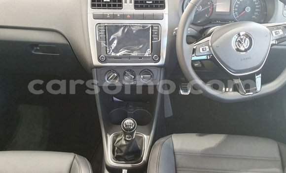 Acheter Occasion Voiture Volkswagen Polo Blanc à Maputsoe, Leribe Acheter Occasion Voiture Volkswagen Polo Blanc à Maputsoe, Leribe
