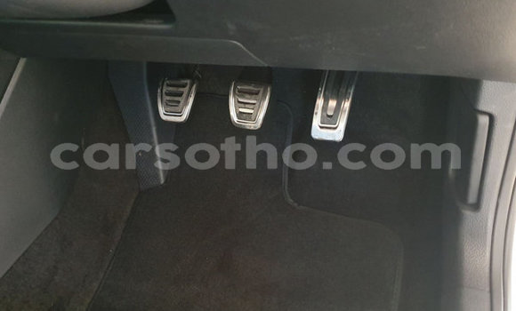 Acheter Occasion Voiture Volkswagen Polo Blanc à Maputsoe, Leribe Acheter Occasion Voiture Volkswagen Polo Blanc à Maputsoe, Leribe