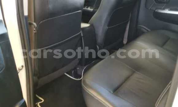 Acheter Occasion Voiture Toyota Hilux Blanc à Maputsoa, Leribe Acheter Occasion Voiture Toyota Hilux Blanc à Maputsoa, Leribe