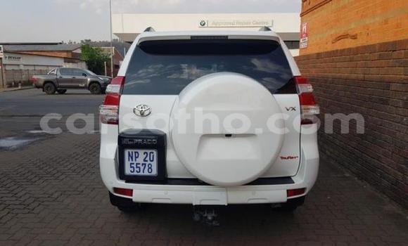 Acheter Occasion Voiture Toyota Land Cruiser Prado Blanc à Maseru, Maseru Acheter Occasion Voiture Toyota Land Cruiser Prado Blanc à Maseru, Maseru