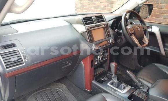 Acheter Occasion Voiture Toyota Land Cruiser Prado Blanc à Maseru, Maseru Acheter Occasion Voiture Toyota Land Cruiser Prado Blanc à Maseru, Maseru