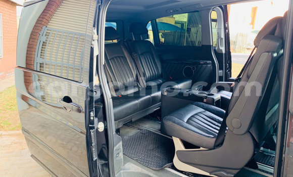 Sayi Na hannu Mercedes Viano Black Mota in Hlotse a Leribe Sayi Na hannu Mercedes Viano Black Mota in Hlotse a Leribe