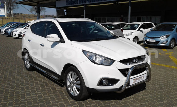 Sayi Na hannu Hyundai ix35 Silver Mota in Maputsoa a Leribe Sayi Na hannu Hyundai ix35 Silver Mota in Maputsoa a Leribe
