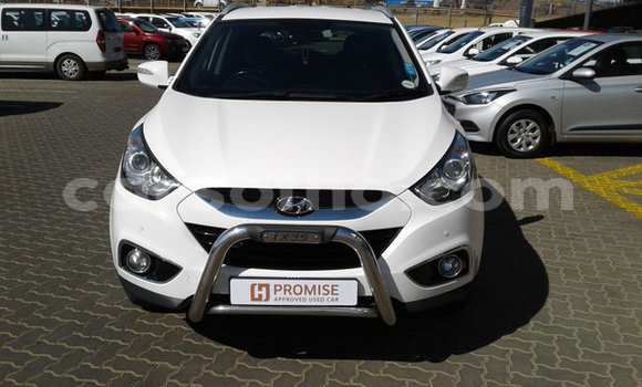 Sayi Na hannu Hyundai ix35 Silver Mota in Maputsoa a Leribe Sayi Na hannu Hyundai ix35 Silver Mota in Maputsoa a Leribe