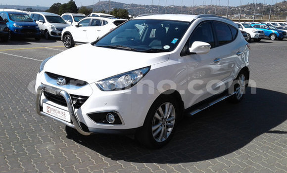 Sayi Na hannu Hyundai ix35 Silver Mota in Maputsoa a Leribe Sayi Na hannu Hyundai ix35 Silver Mota in Maputsoa a Leribe