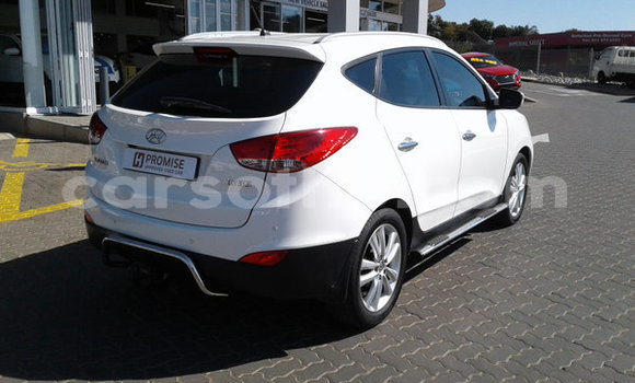 Sayi Na hannu Hyundai ix35 Silver Mota in Maputsoa a Leribe Sayi Na hannu Hyundai ix35 Silver Mota in Maputsoa a Leribe