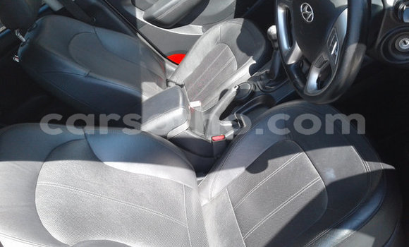 Sayi Na hannu Hyundai ix35 Silver Mota in Maputsoa a Leribe Sayi Na hannu Hyundai ix35 Silver Mota in Maputsoa a Leribe