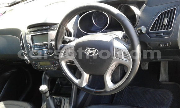 Sayi Na hannu Hyundai ix35 Silver Mota in Maputsoa a Leribe Sayi Na hannu Hyundai ix35 Silver Mota in Maputsoa a Leribe