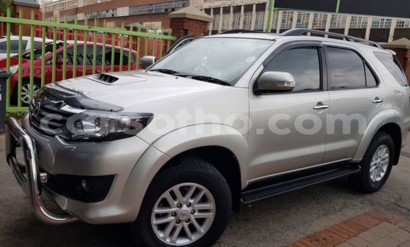اشتري مستعمل Toyota Fortuner Silver سيارة في Butha–Buthe في Thaba-Tseka اشتري مستعمل Toyota Fortuner Silver سيارة في Butha–Buthe في Thaba-Tseka