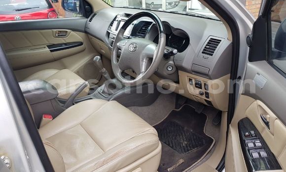 اشتري مستعمل Toyota Fortuner Silver سيارة في Butha–Buthe في Thaba-Tseka اشتري مستعمل Toyota Fortuner Silver سيارة في Butha–Buthe في Thaba-Tseka