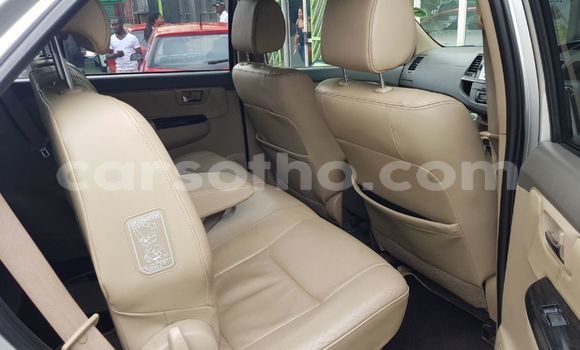 اشتري مستعمل Toyota Fortuner Silver سيارة في Butha–Buthe في Thaba-Tseka اشتري مستعمل Toyota Fortuner Silver سيارة في Butha–Buthe في Thaba-Tseka