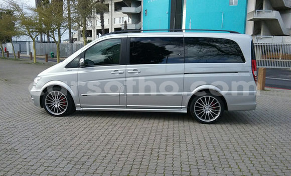 Sayi Na hannu Mercedes Viano Silver Mota in Maputsoa a Leribe Sayi Na hannu Mercedes Viano Silver Mota in Maputsoa a Leribe