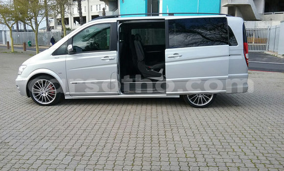 Sayi Na hannu Mercedes Viano Silver Mota in Maputsoa a Leribe Sayi Na hannu Mercedes Viano Silver Mota in Maputsoa a Leribe
