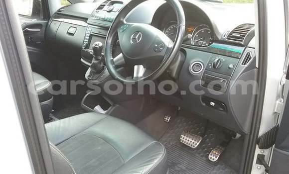 Sayi Na hannu Mercedes Viano Silver Mota in Maputsoa a Leribe Sayi Na hannu Mercedes Viano Silver Mota in Maputsoa a Leribe