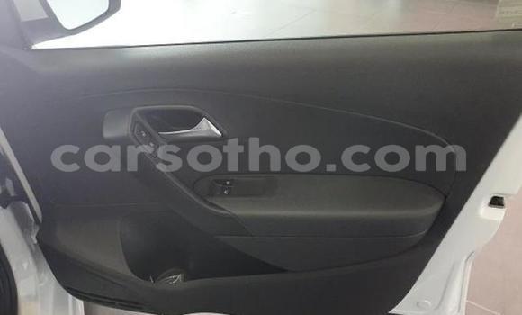 Acheter Occasion Voiture Volkswagen Polo Blanc à Hlotse, Leribe Acheter Occasion Voiture Volkswagen Polo Blanc à Hlotse, Leribe