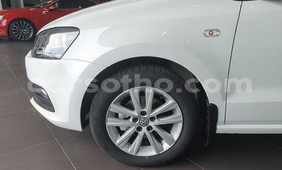 Acheter Occasion Voiture Volkswagen Polo Blanc à Hlotse, Leribe Acheter Occasion Voiture Volkswagen Polo Blanc à Hlotse, Leribe