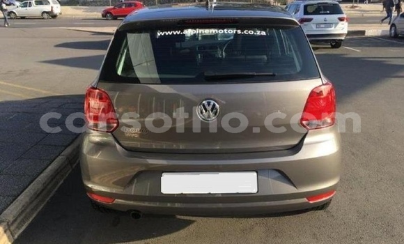 اشتري مستعمل Volkswagen Polo Silver سيارة في Hlotse في Leribe اشتري مستعمل Volkswagen Polo Silver سيارة في Hlotse في Leribe