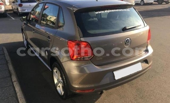 اشتري مستعمل Volkswagen Polo Silver سيارة في Hlotse في Leribe اشتري مستعمل Volkswagen Polo Silver سيارة في Hlotse في Leribe
