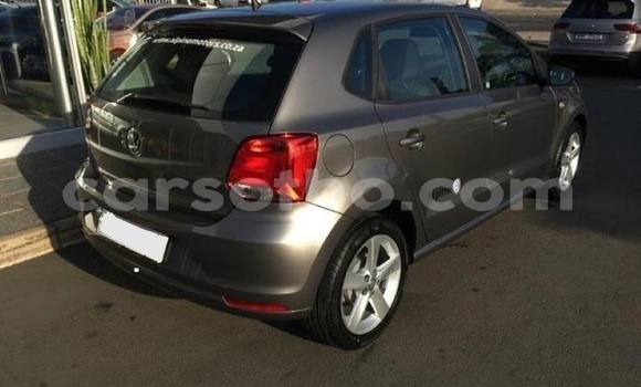 اشتري مستعمل Volkswagen Polo Silver سيارة في Hlotse في Leribe اشتري مستعمل Volkswagen Polo Silver سيارة في Hlotse في Leribe