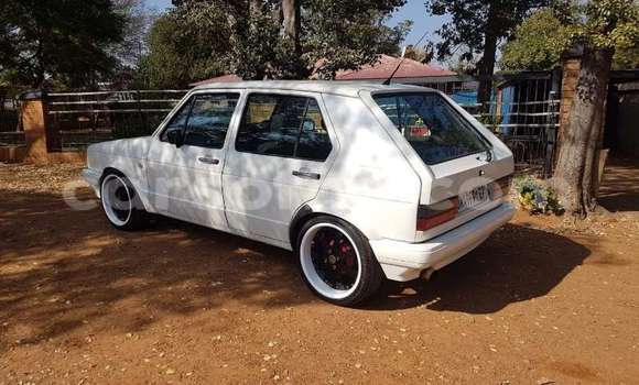 اشتري مستعمل Volkswagen Golf White سيارة في Maseru في Maseru اشتري مستعمل Volkswagen Golf White سيارة في Maseru في Maseru