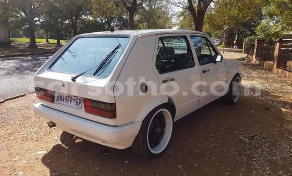 اشتري مستعمل Volkswagen Golf White سيارة في Maseru في Maseru اشتري مستعمل Volkswagen Golf White سيارة في Maseru في Maseru