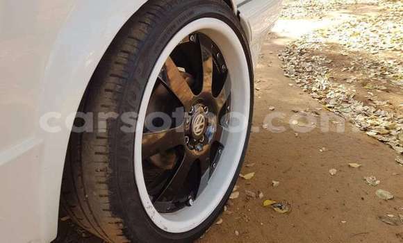 اشتري مستعمل Volkswagen Golf White سيارة في Maseru في Maseru اشتري مستعمل Volkswagen Golf White سيارة في Maseru في Maseru