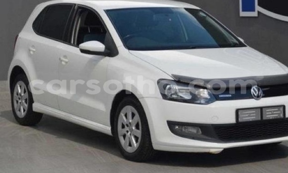 اشتري مستعمل Volkswagen Polo White سيارة في Hlotse في Leribe اشتري مستعمل Volkswagen Polo White سيارة في Hlotse في Leribe