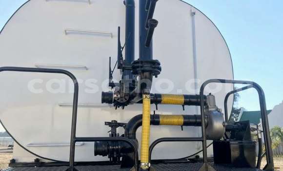 اشتري مستعمل Nissan UD White شاحنة في Butha–Buthe في Thaba-Tseka اشتري مستعمل Nissan UD White شاحنة في Butha–Buthe في Thaba-Tseka