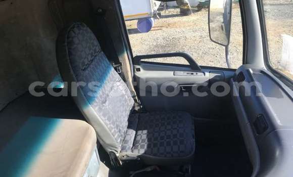 اشتري مستعمل Nissan UD White شاحنة في Butha–Buthe في Thaba-Tseka اشتري مستعمل Nissan UD White شاحنة في Butha–Buthe في Thaba-Tseka