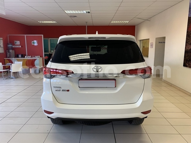 Big with watermark toyota fortuner leribe maputsoa 11647