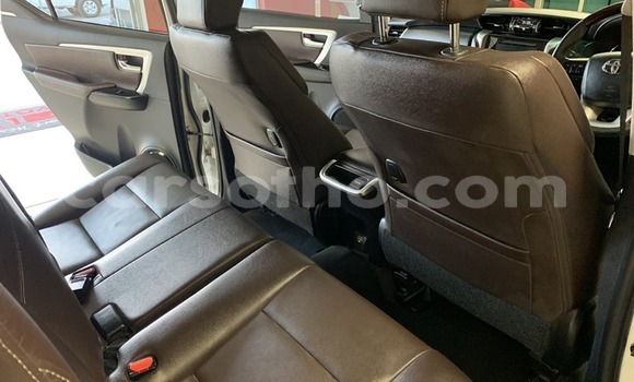 Buy Used Toyota Fortuner White Car in Maputsoa in Leribe Buy Used Toyota Fortuner White Car in Maputsoa in Leribe